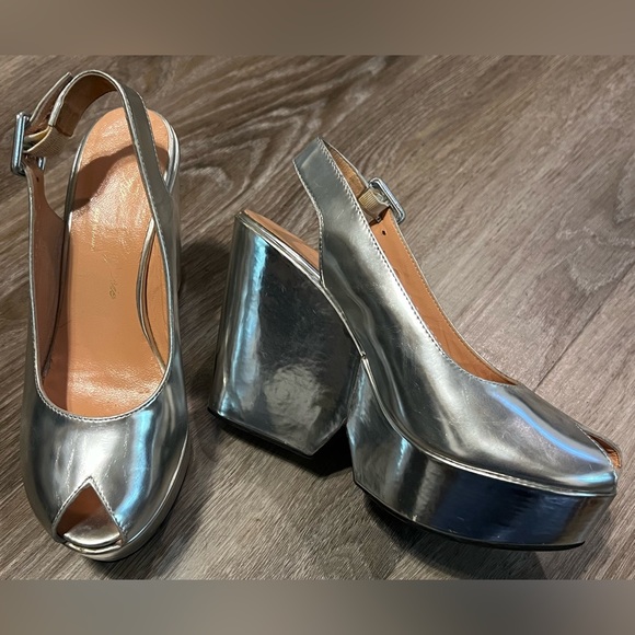 Robert Clergerie Dylan Silver Metallic Leather Slingback Platform Wedge. Size 6. - Picture 1 of 11